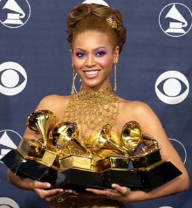 How many awards are there Beyoncé earned?